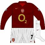 2005-06:
A rare example of a one-off version of a home strip. For 05-06, the final season at Highbury, Arsenal wore redcurrant shirts of a shade similar to the club's first season at the ground, but were forced to change socks for the trip to Newcastle.